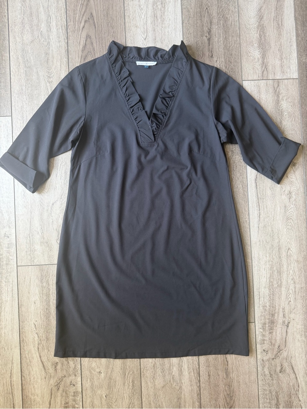 Michelle McDowell- Ruffled V-Neck Black Shift Dress (L)
